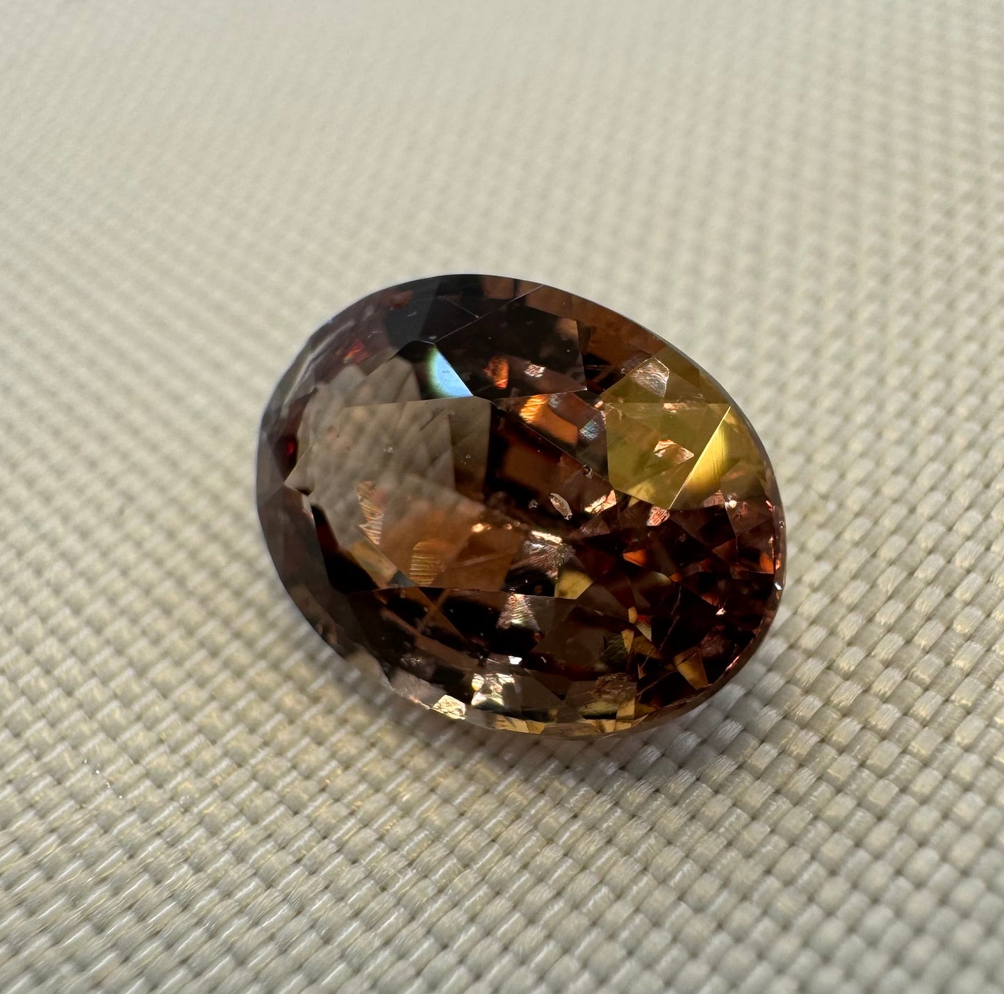 GIA Certified Natural Pyrope-Spessartine Color Change Garnet - 2.49ct - Oval Mixed Cut
