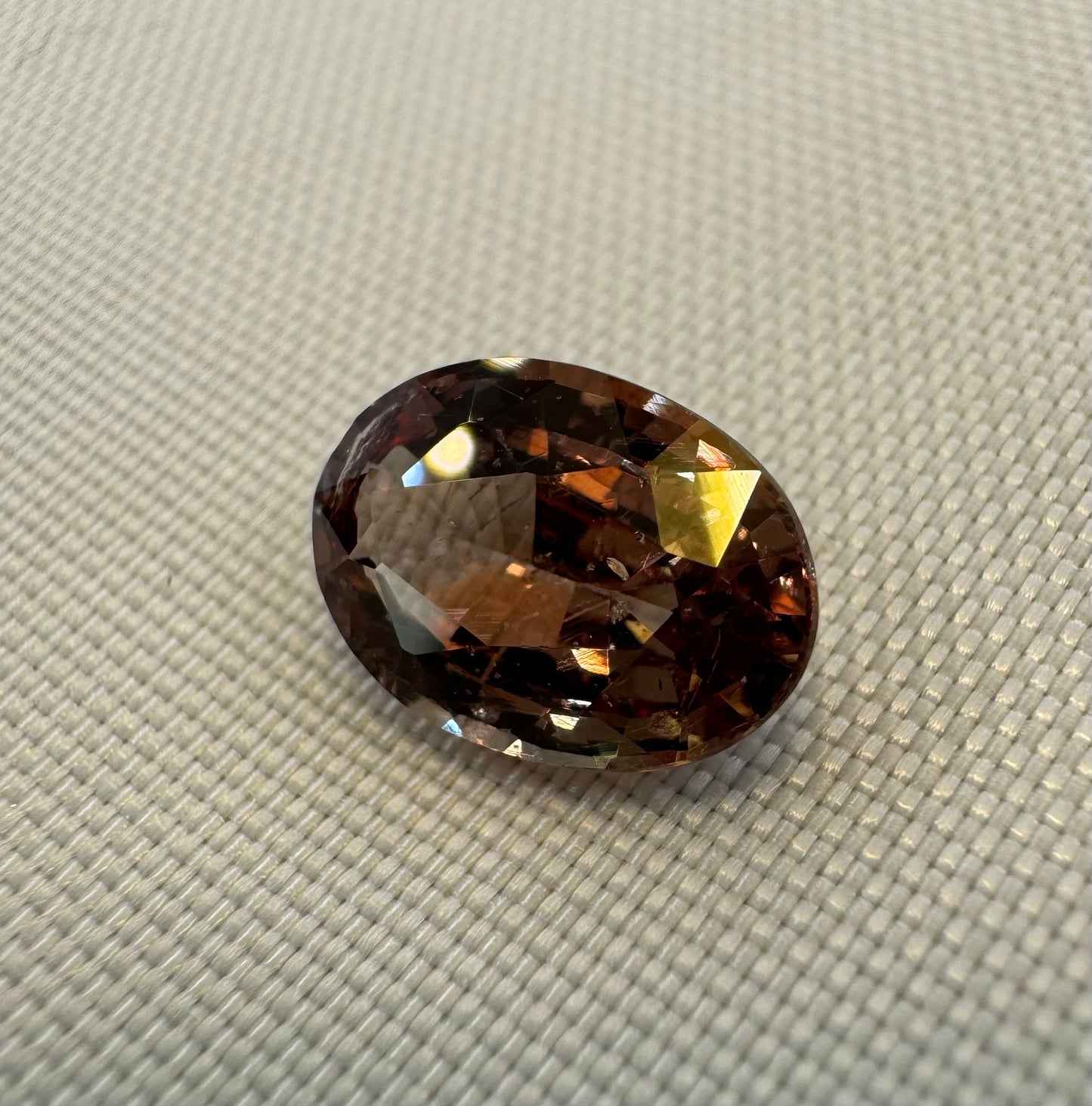 GIA Certified Natural Pyrope-Spessartine Color Change Garnet - 2.49ct - Oval Mixed Cut