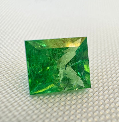 Tsavorite - 1.78ct - Rectangular Cushion