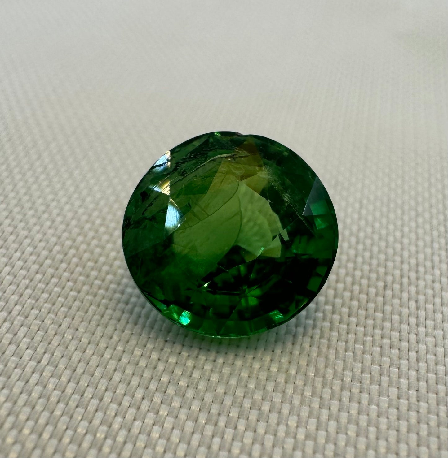 Tsavorite - 3.52ct - Round Mixed Cut