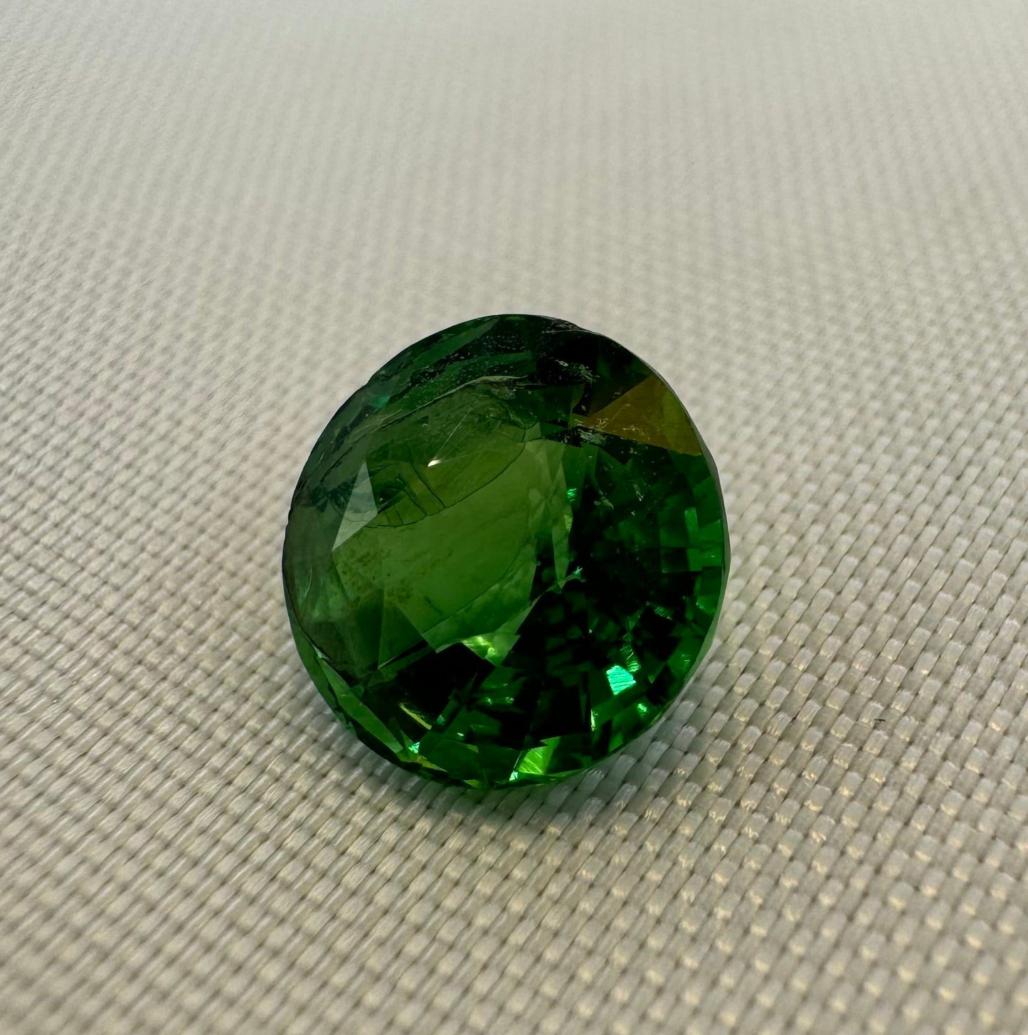 Tsavorite - 3.52ct - Round Mixed Cut