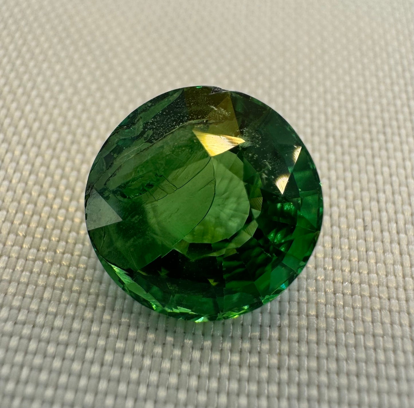 Tsavorite - 3.52ct - Round Mixed Cut