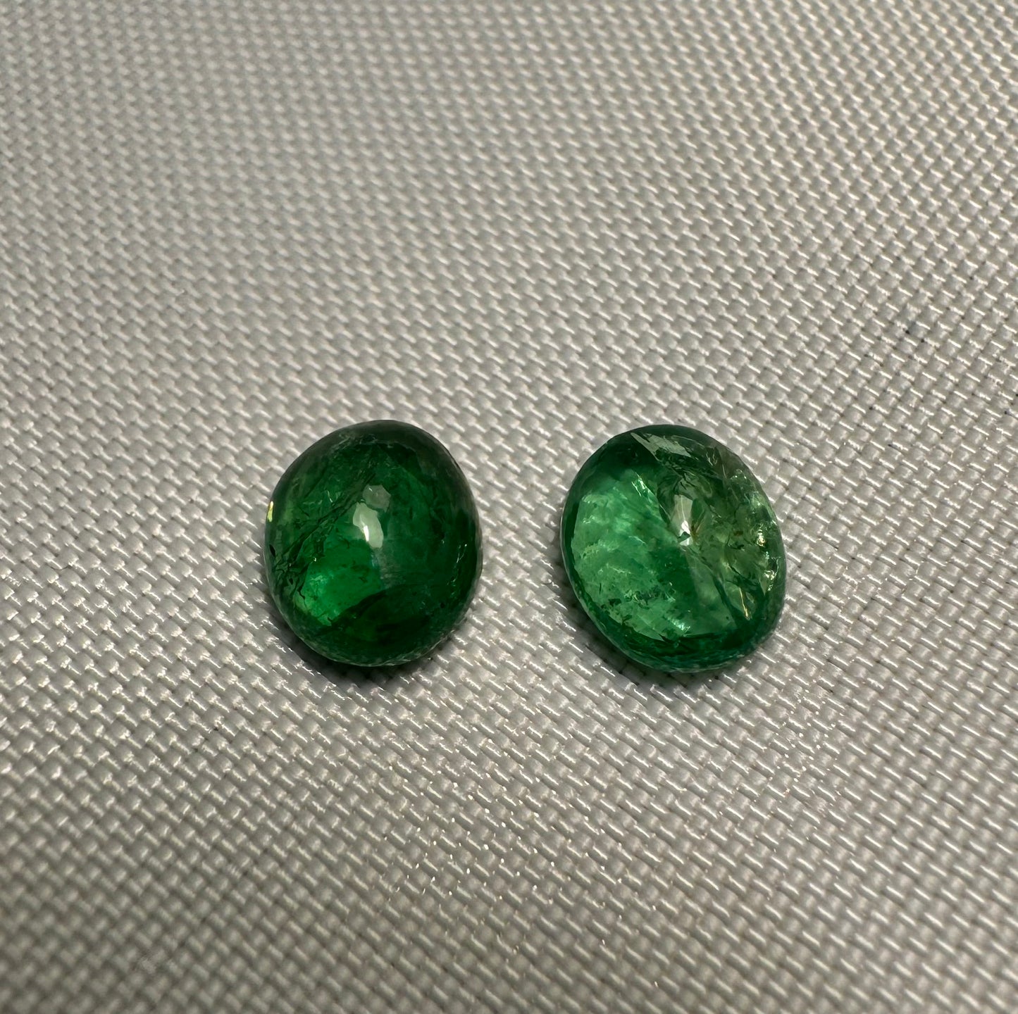 Tsavorite Matching Pair - 3.02cttw - Oval