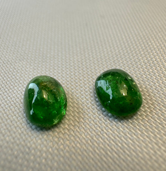 Tsavorite Matching Pair - 2.55 cttw - Oval