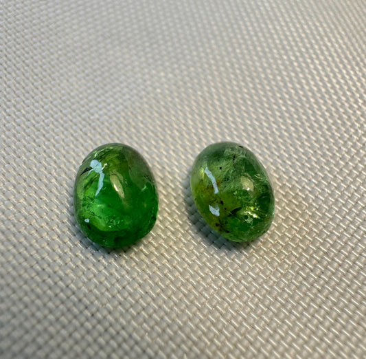 Tsavorite Garnet (Grossular Tsavorite Garnet)  Matching Pair - 2.41 ct - Oval