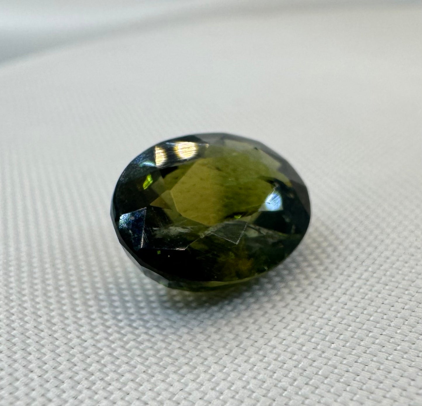 Natural Apatite - 4.68ct - Oval Mixed Cut