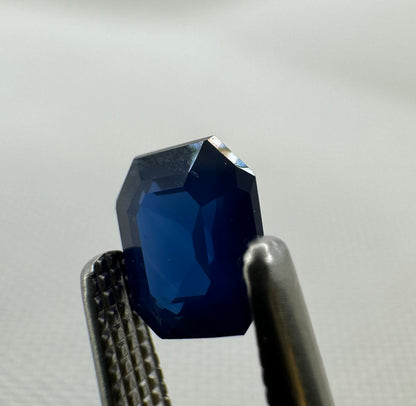 Natural Blue Sapphire - 0.63 ct - Radiant Step Cut
