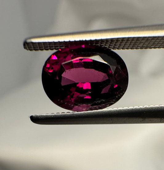 Rhodolite Garnet | Purplish Red |  Oval Cut | 2.495 CT