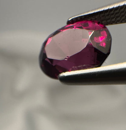 Rhodolite Garnet | Purplish Red |  Oval Cut | 2.495 CT