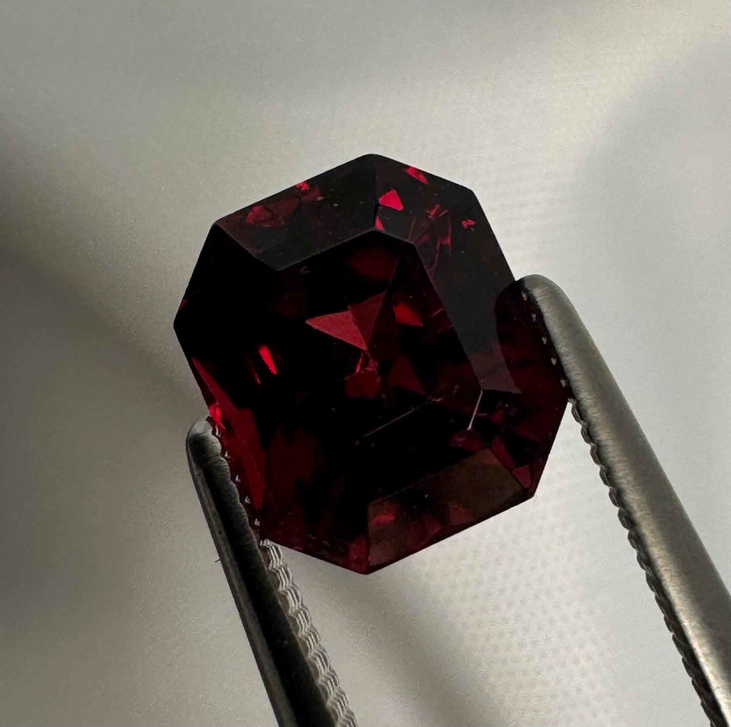 Rhodolite Garnet | Purplish Red |  Octagonal Cut | 3.030 CT