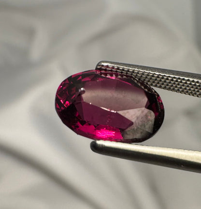 Rhodolite Garnet | Purplish Red |  Oval Cut | 3.210 CT