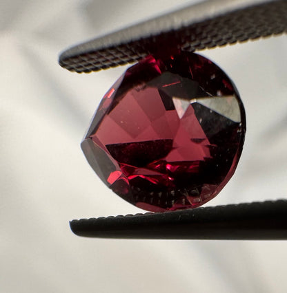 Rhodolite Garnet | Purplish Red |  Pear Cut | 2.545 ct