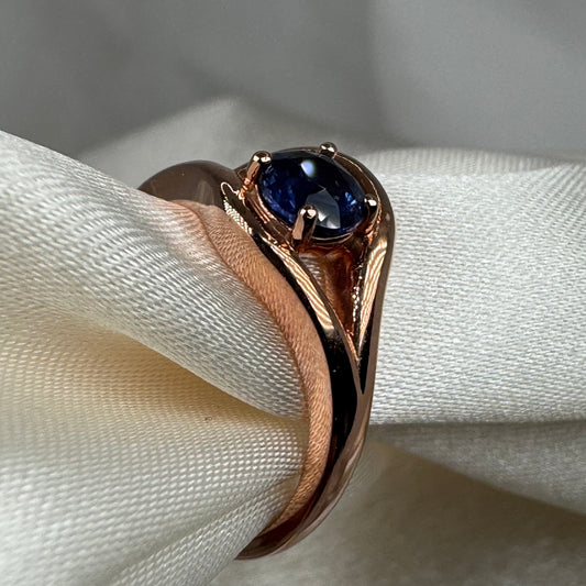 Elegant Rose Gold Blue Sapphire Ring