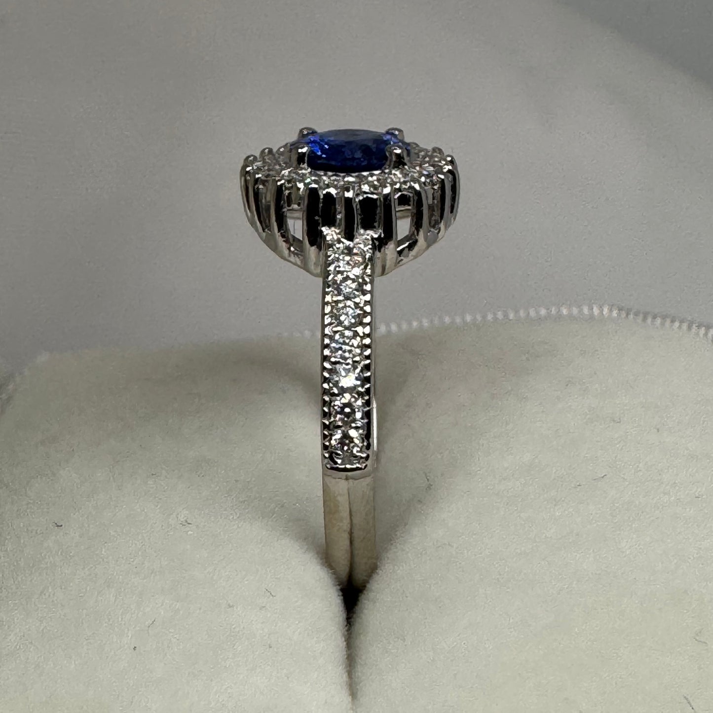 Natural Blue Sapphire Ring with Diamond Halo – 18K White Gold