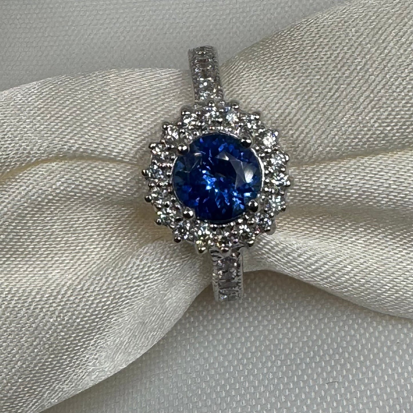Natural Blue Sapphire Ring with Diamond Halo – 18K White Gold