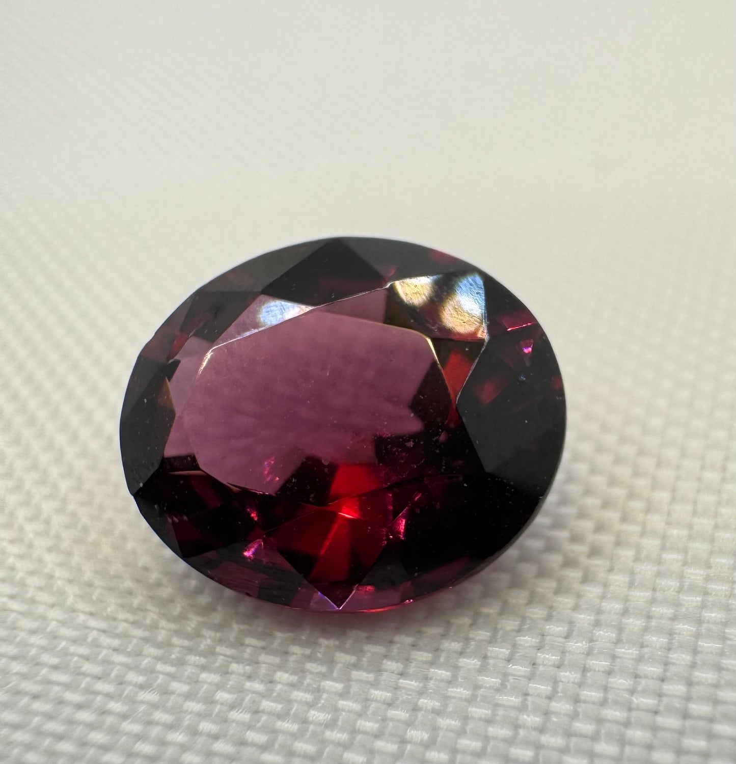 Rhodolite Garnet Purplish Red Oval Mixed Cut