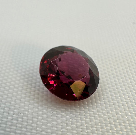 Rhodolite Garnet | Purplish Red | Round Cut | 2.13 CT