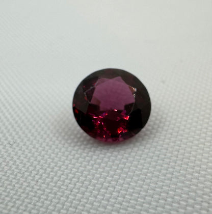 Rhodolite Garnet | Purplish Red | Round Cut | 2.11 CT