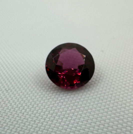 Rhodolite Garnet | Purplish Red | Round Cut | 2.11 CT