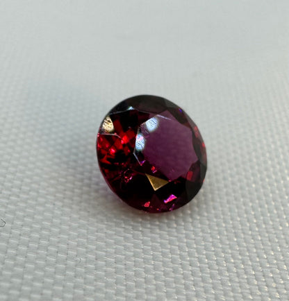 Rhodolite Garnet | Purplish Red | Round Cut | 2.11 CT