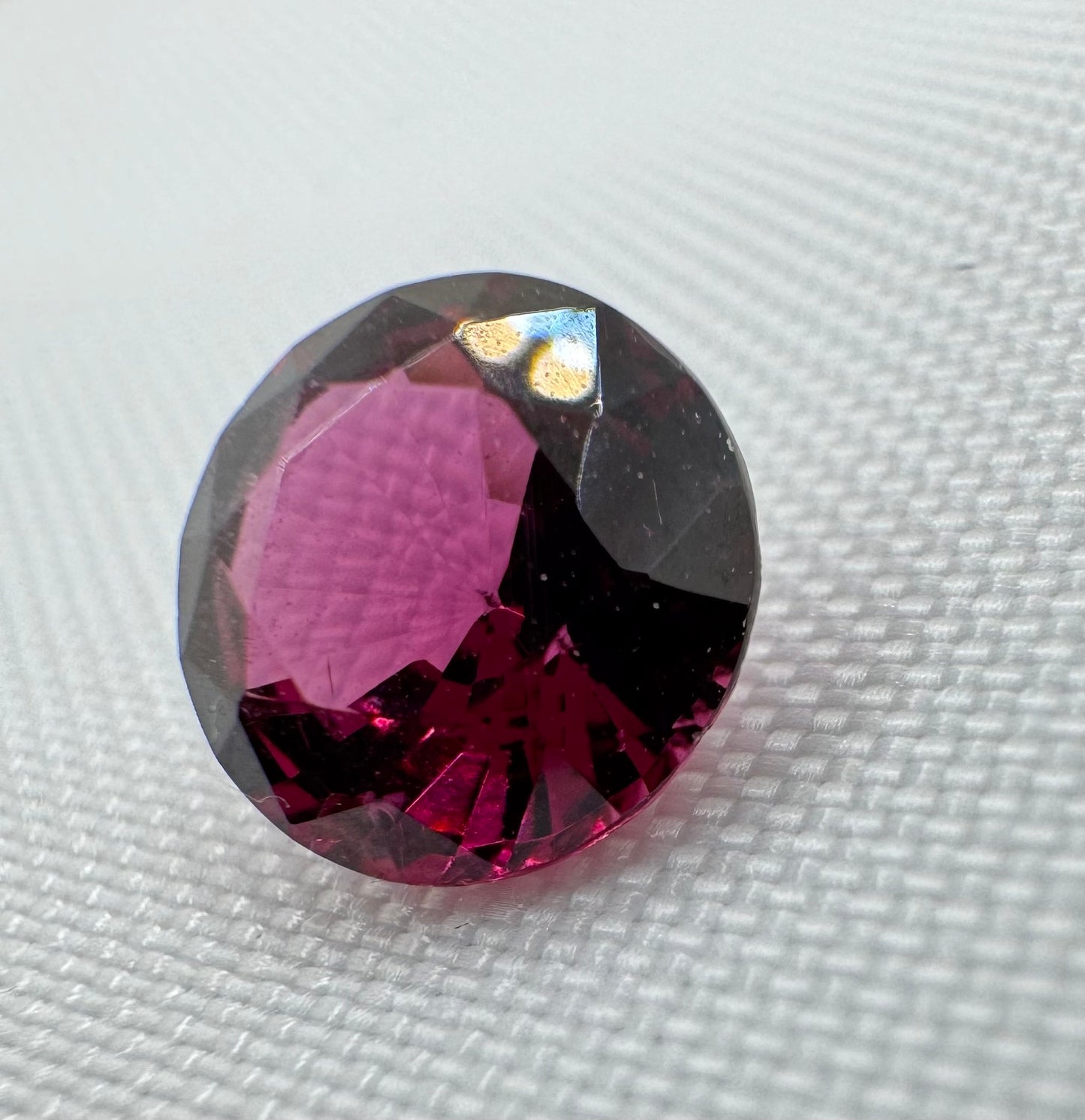 Rhodolite Garnet | Purplish Red | Round Cut | 2.11 CT