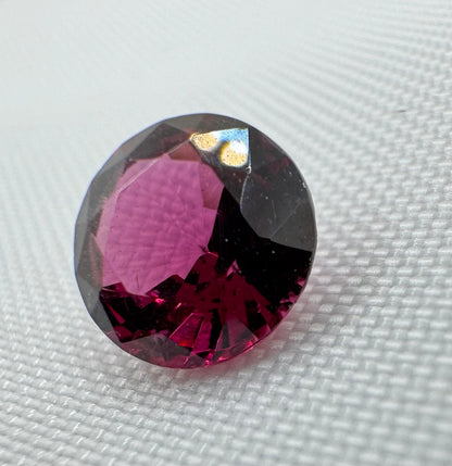Rhodolite Garnet | Purplish Red | Round Cut | 2.11 CT
