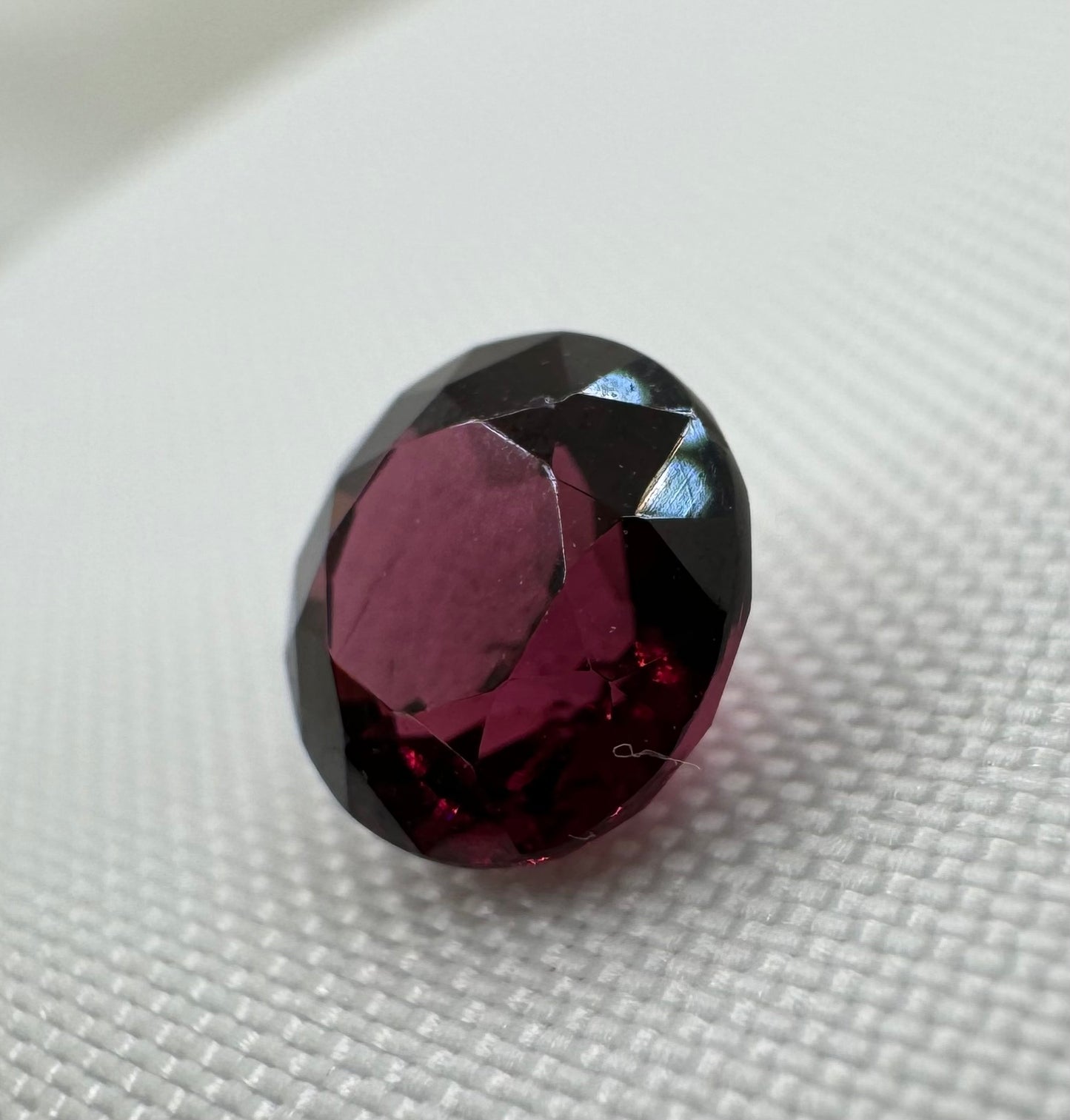 Rhodolite Garnet | Purplish Red | Round Cut | 2.38 CT