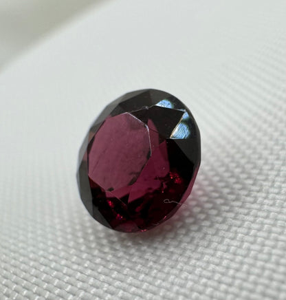Rhodolite Garnet | Purplish Red | Round Cut | 2.38 CT