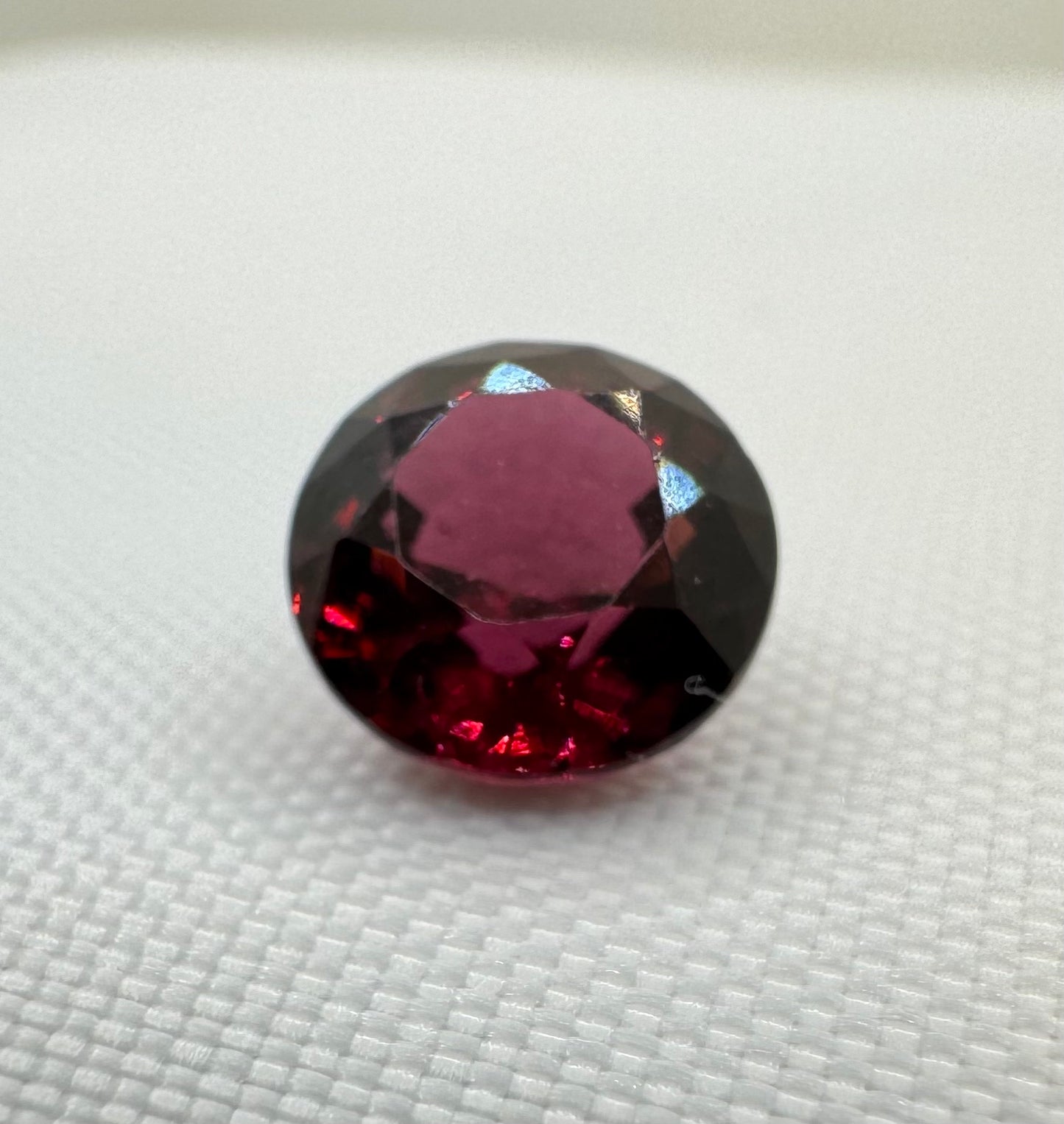 Rhodolite Garnet | Purplish Red | Round Cut | 2.38 CT