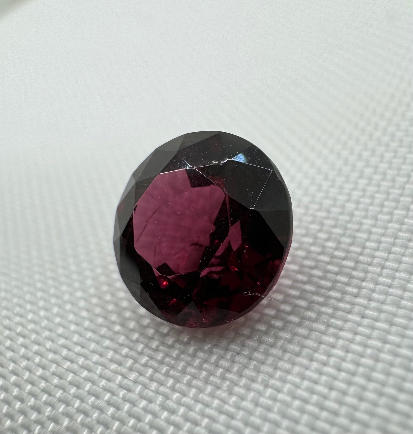 Rhodolite Garnet | Purplish Red | Round Cut | 2.38 CT