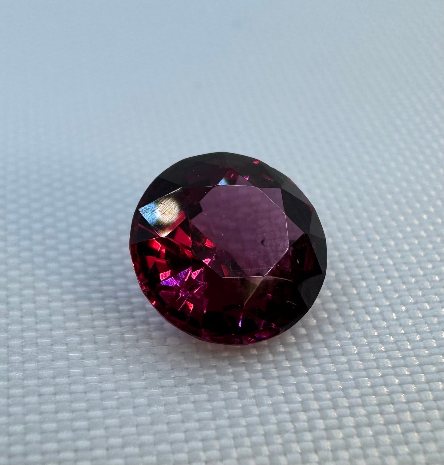 Rhodolite Garnet | Purplish Red | Round Cut | 2.09 CT