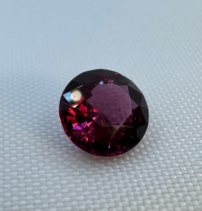 Rhodolite Garnet | Purplish Red | Round Cut | 2.09 CT