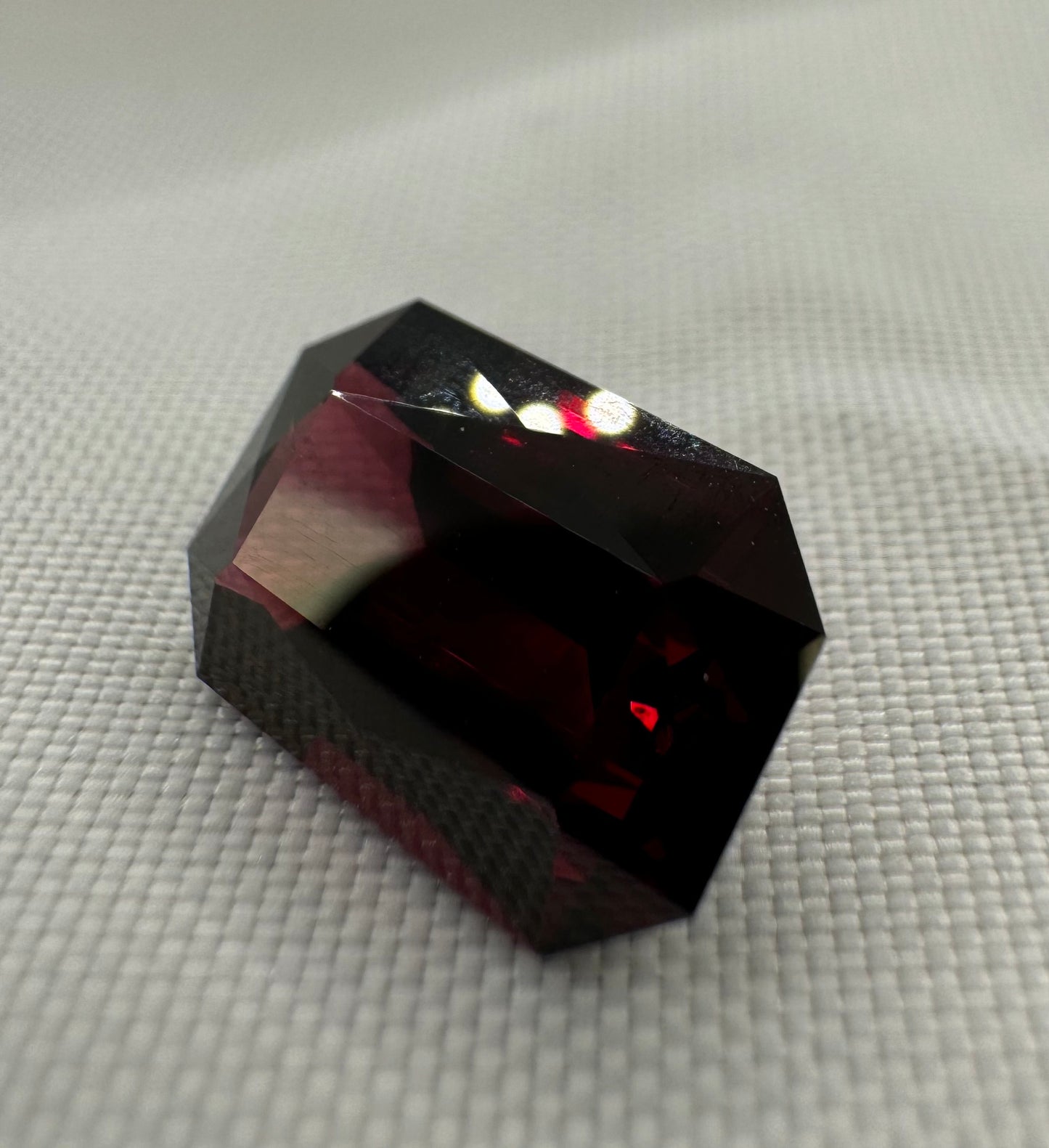 Natural Rhodolite Garnet Purplish Red Octagonal-Radiant cut