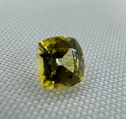Natural Yellow Sapphire - 1.09ct - Cushion Mixed Cut
