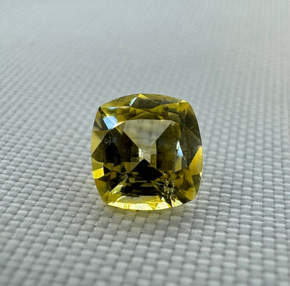Natural Yellow Sapphire - 1.09ct - Cushion Mixed Cut