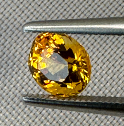 Natural Orange Sapphire - 1.29ct - Oval Mixed Cut