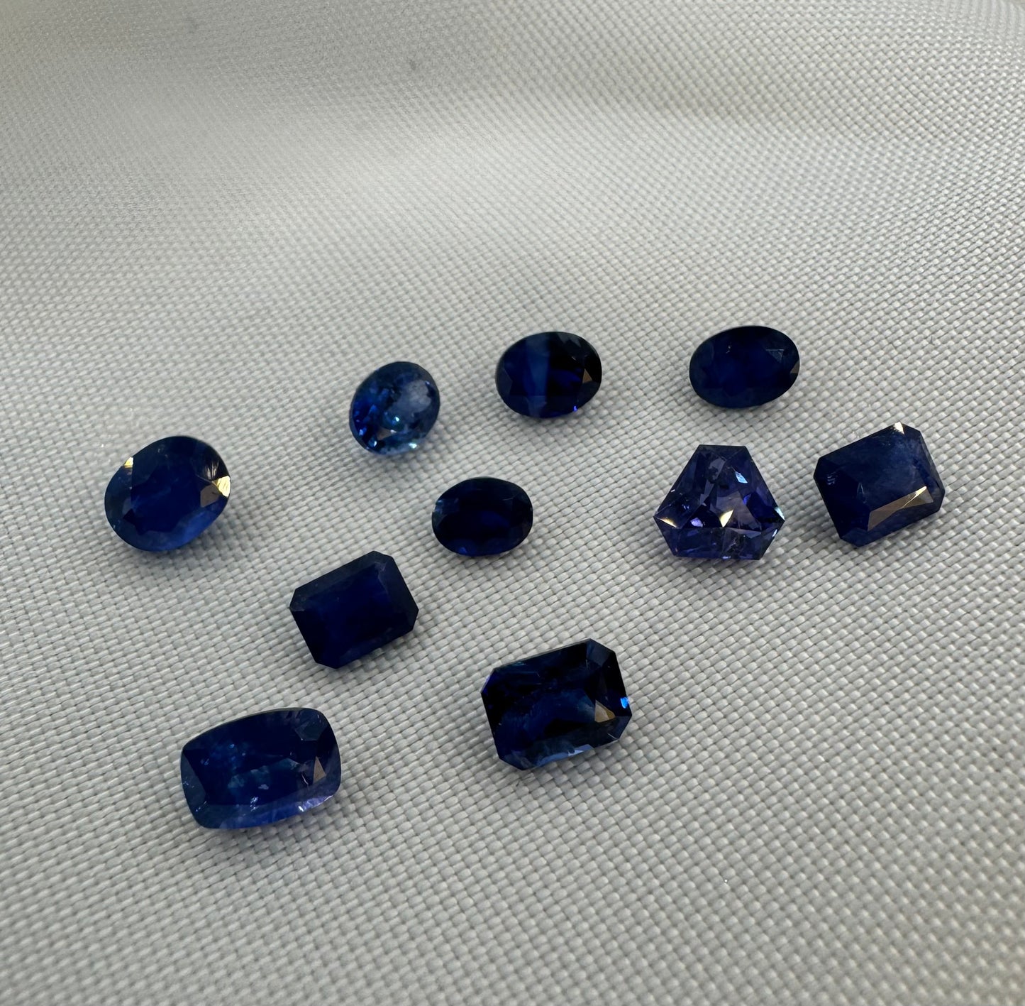 Natural Blue Sapphire lot (10 stones) 7ct