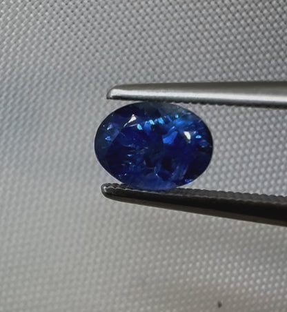 Natural Blue Sapphire - 1.28ct - Oval Mixed Cut