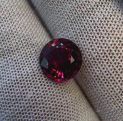 Rhodolite Garnet | Purplish Red | Round Cut | 2.11 CT