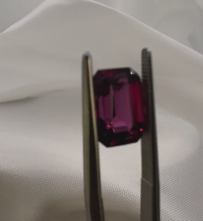 Natural Rhodolite Garnet 5.99ct Purplish Red Octagonal-Radiant cut