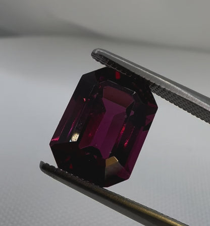 Rhodolite Garnet Purplish Red Octagon Cut 3.89 cts